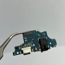 CONECTOR DE CARGA SUB PLACA MOTO G82
