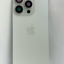 TAMPA IPHONE16 PRO BRANCA COMPLETA